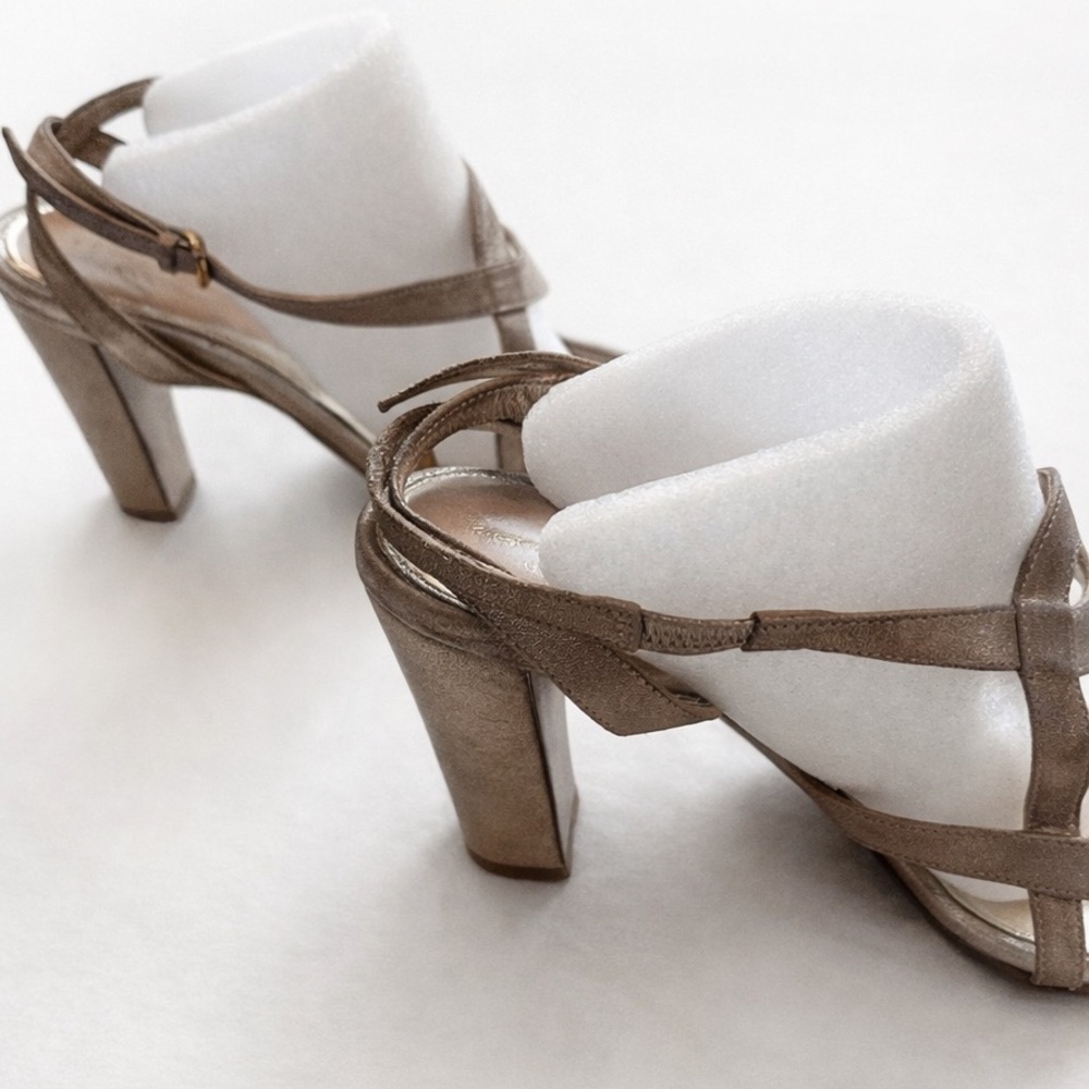 Sergio Rossi Metallic Silver Leather Sandals | Size 8 - Picture 9 of 10